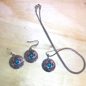 Turquoise necklace and earrings set